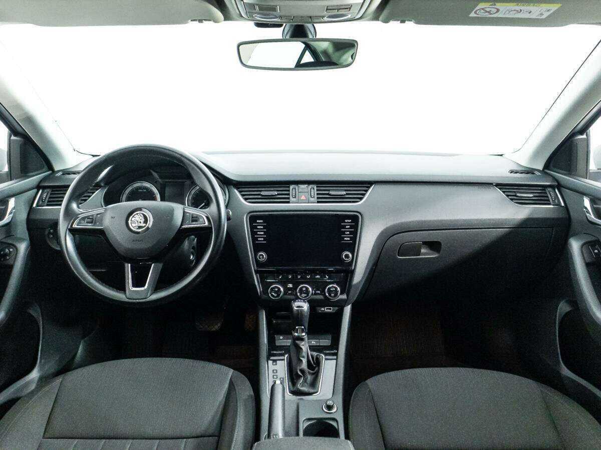 Skoda Octavia 2018 года с пробегом. Фото: #12