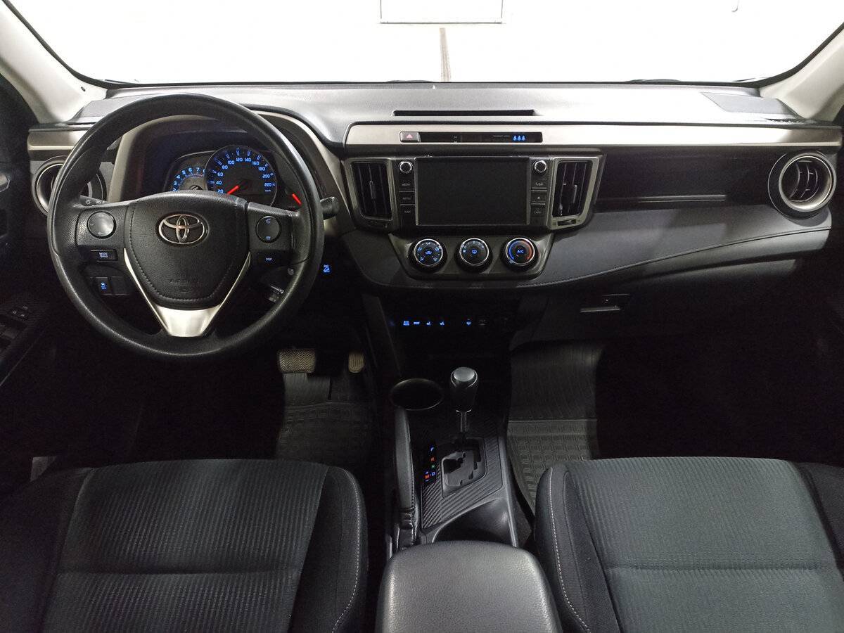Toyota RAV4 2013 года с пробегом. Фото: #13