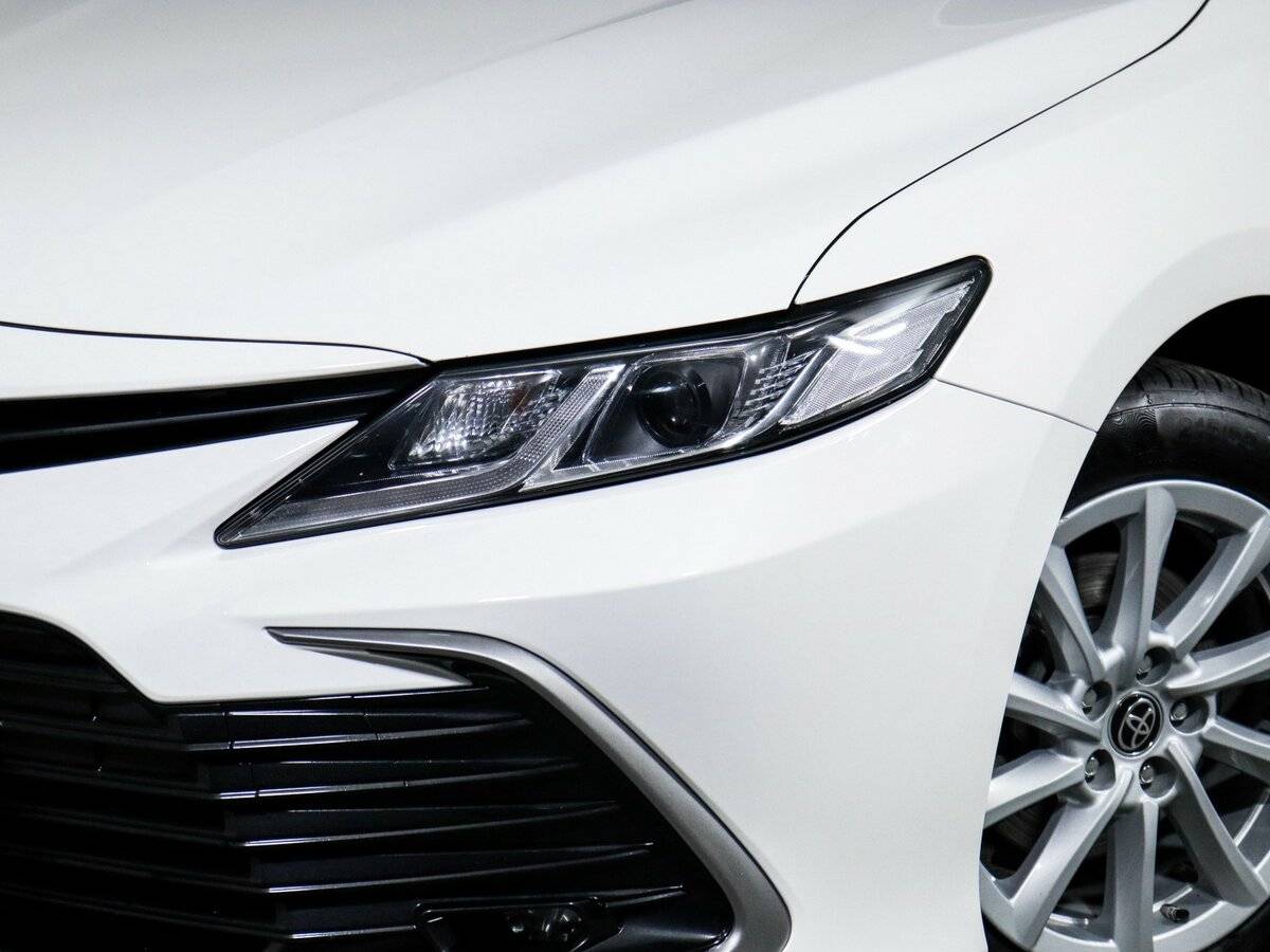 Toyota Camry 2021 года с пробегом. Фото: #15