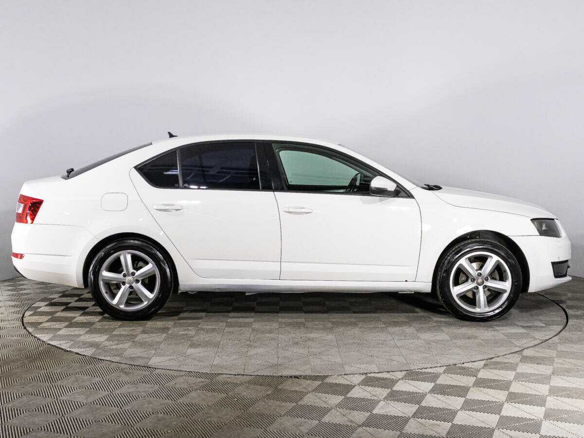 Skoda Octavia 2013 года с пробегом. Фото: #3