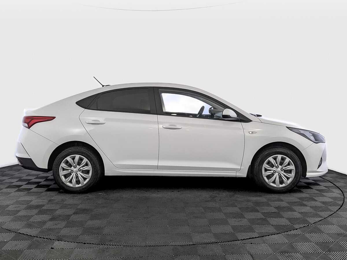 Hyundai Solaris 2022 года с пробегом. Фото: #3