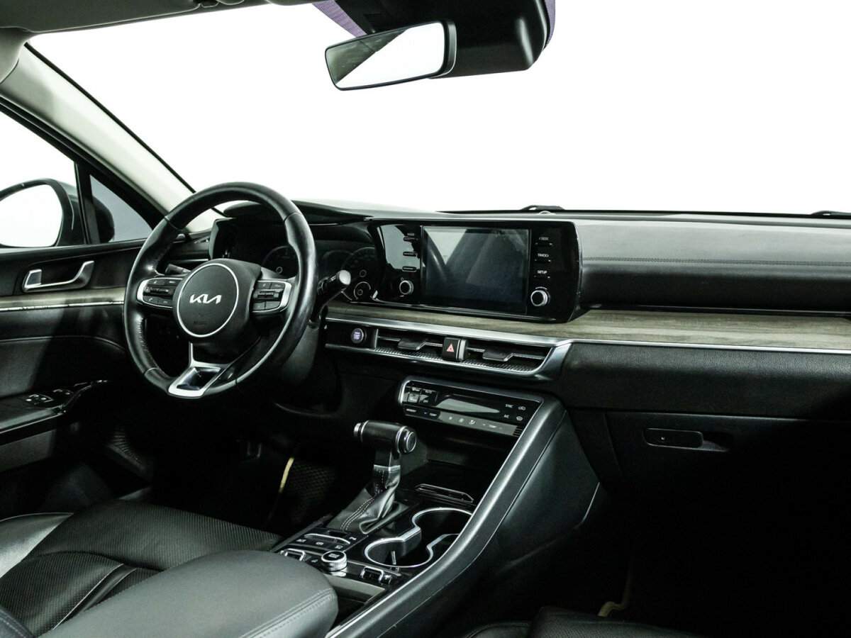 Kia K5 2021 года с пробегом. Фото: #8