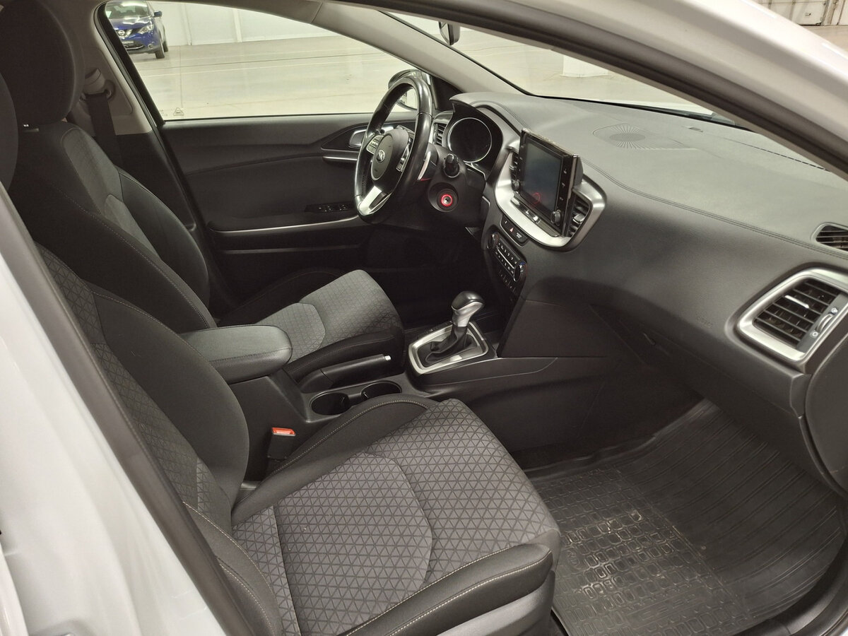 Kia XCeed 2020 года с пробегом. Фото: #10