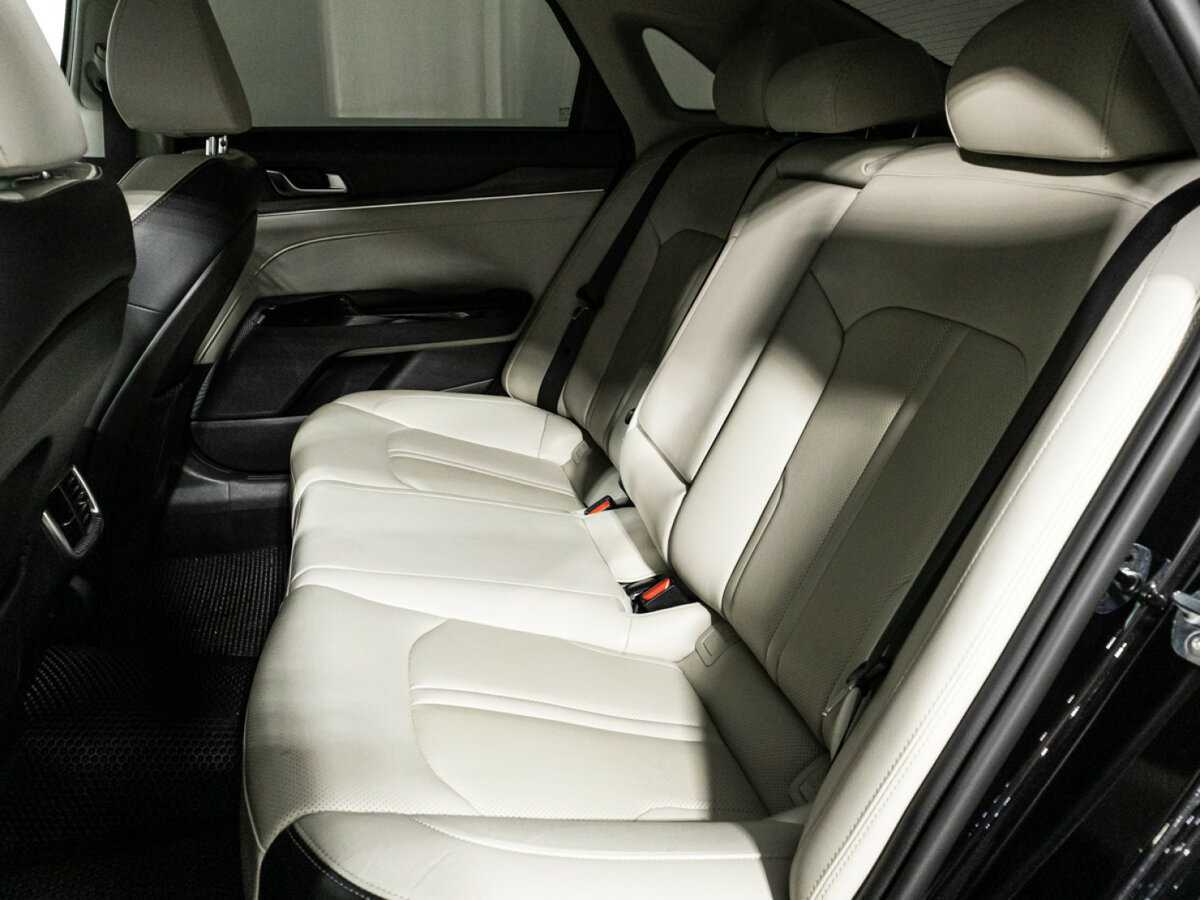 Kia K5 2021 года с пробегом. Фото: #9