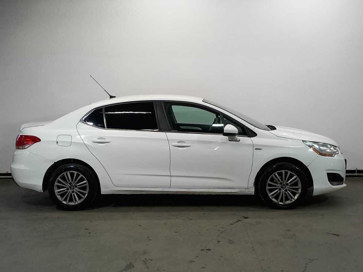 Citroen C4 2015 года с пробегом. Фото: #3