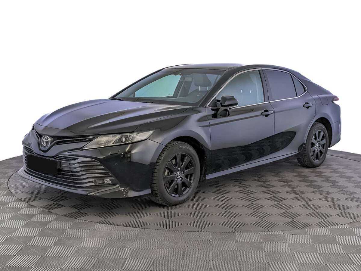 Toyota Camry 2019 года с пробегом. Посмотреть фото