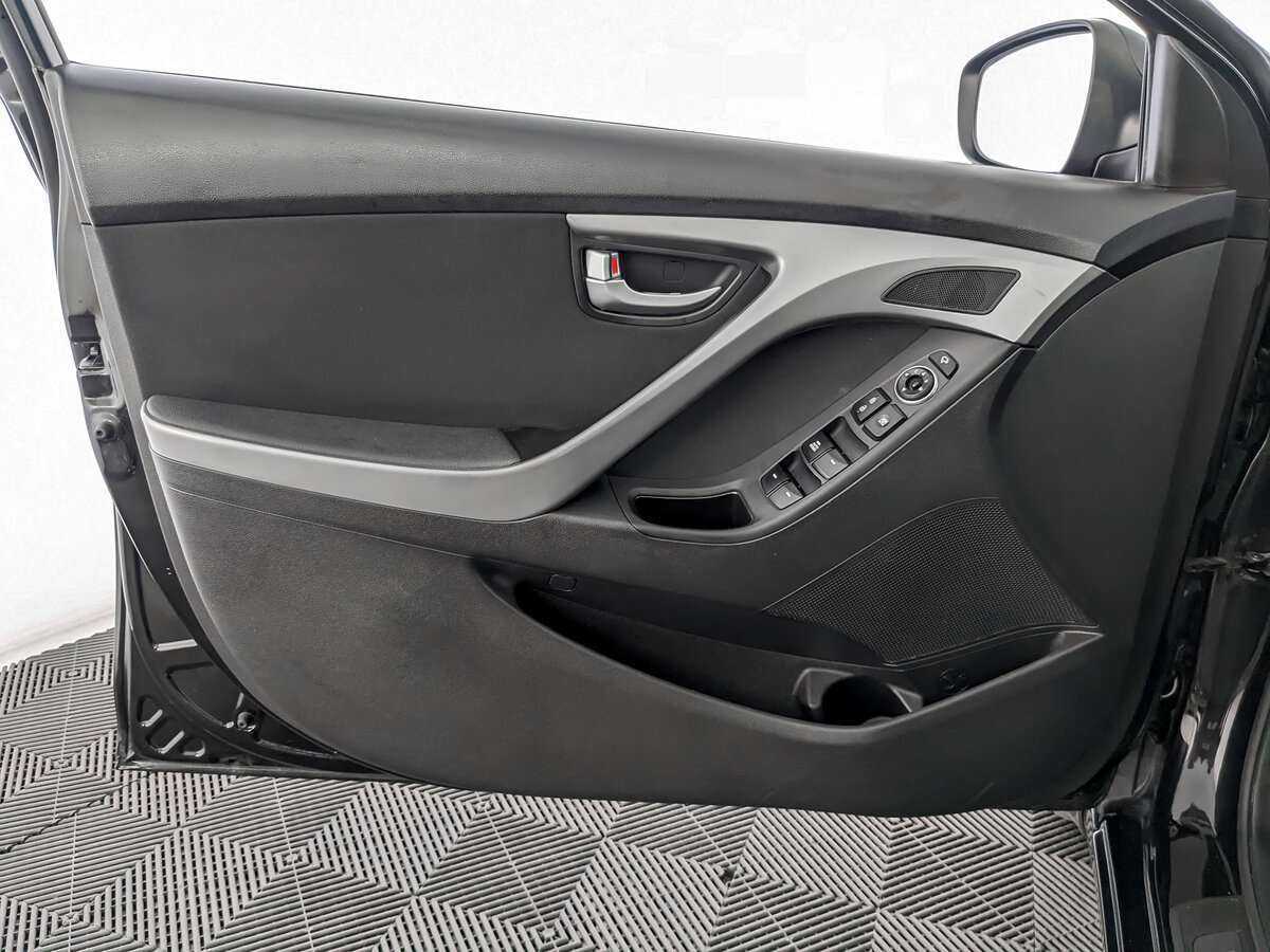 Hyundai Elantra 2014 года с пробегом. Фото: #14