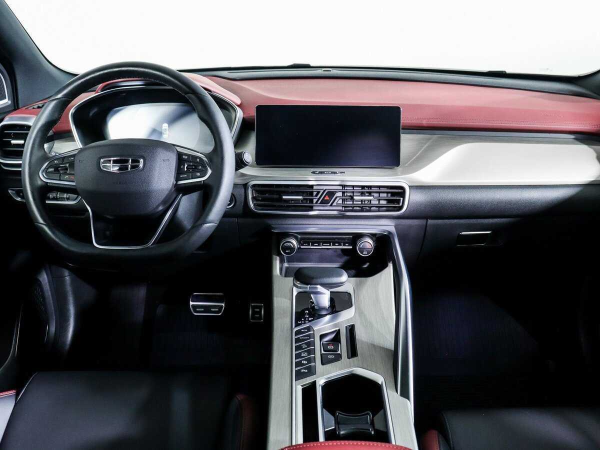 Geely Coolray 2023 года с пробегом. Фото: #11