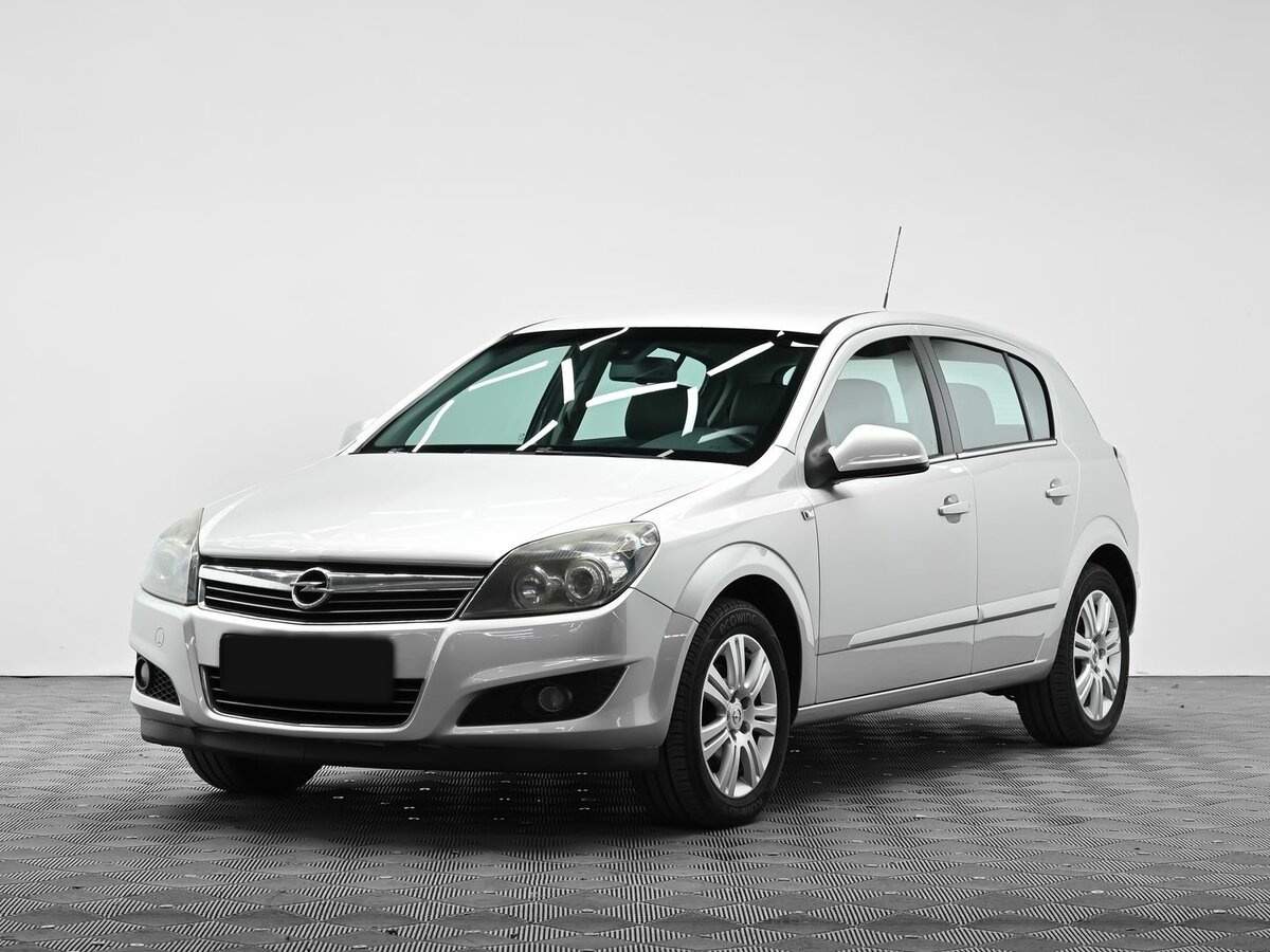 Opel Astra 2012 года с пробегом. Фото: #0