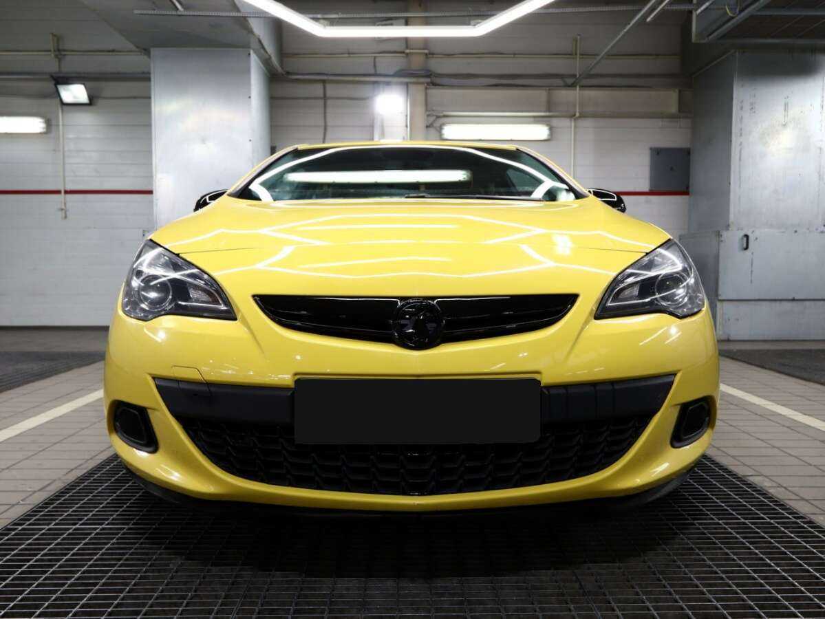 Opel Astra 2014 года с пробегом. Фото: #1