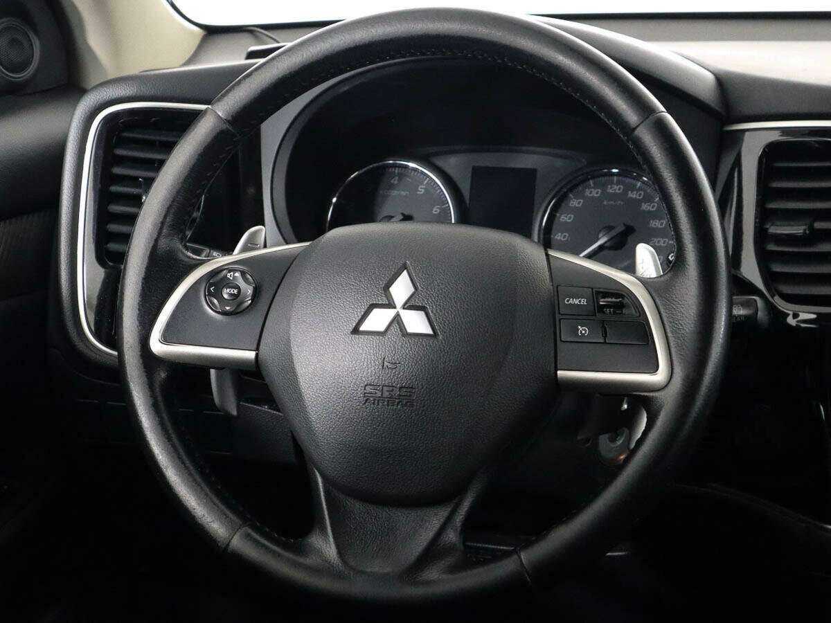 Mitsubishi Outlander 2013 года с пробегом. Фото: #11