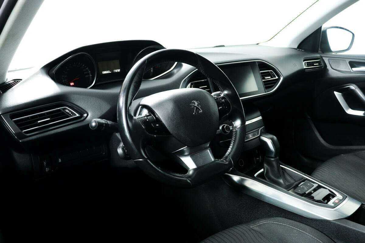 Peugeot 308 2014 года с пробегом. Фото: #12