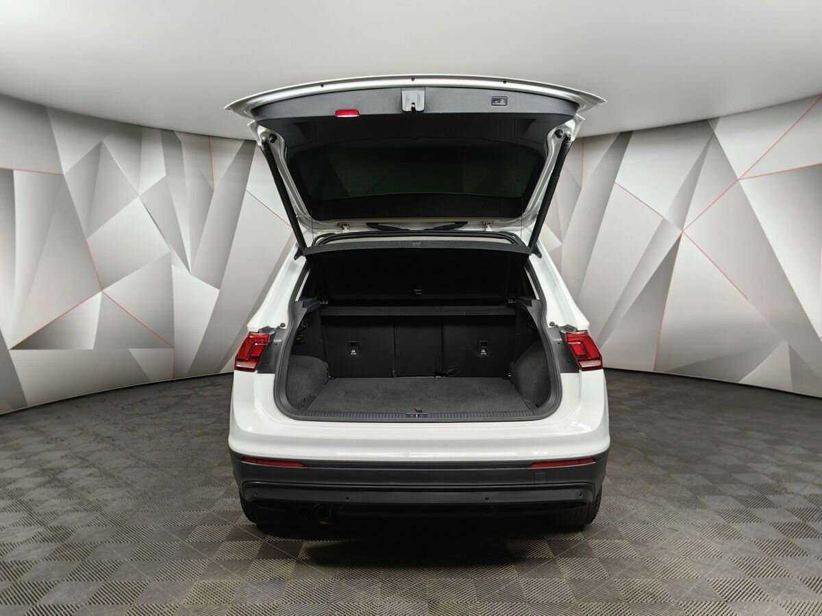 Volkswagen Tiguan 2018 года с пробегом. Фото: #17