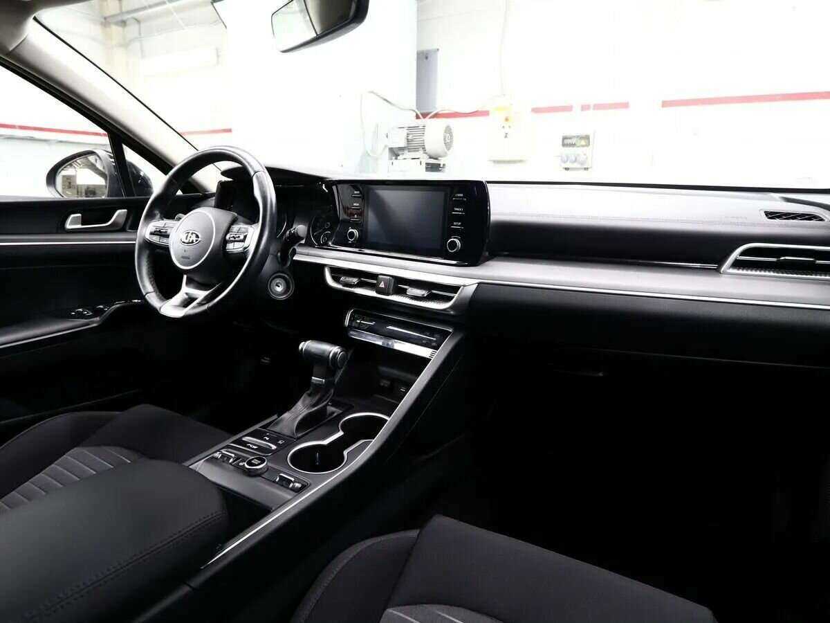 Kia K5 2021 года с пробегом. Фото: #15