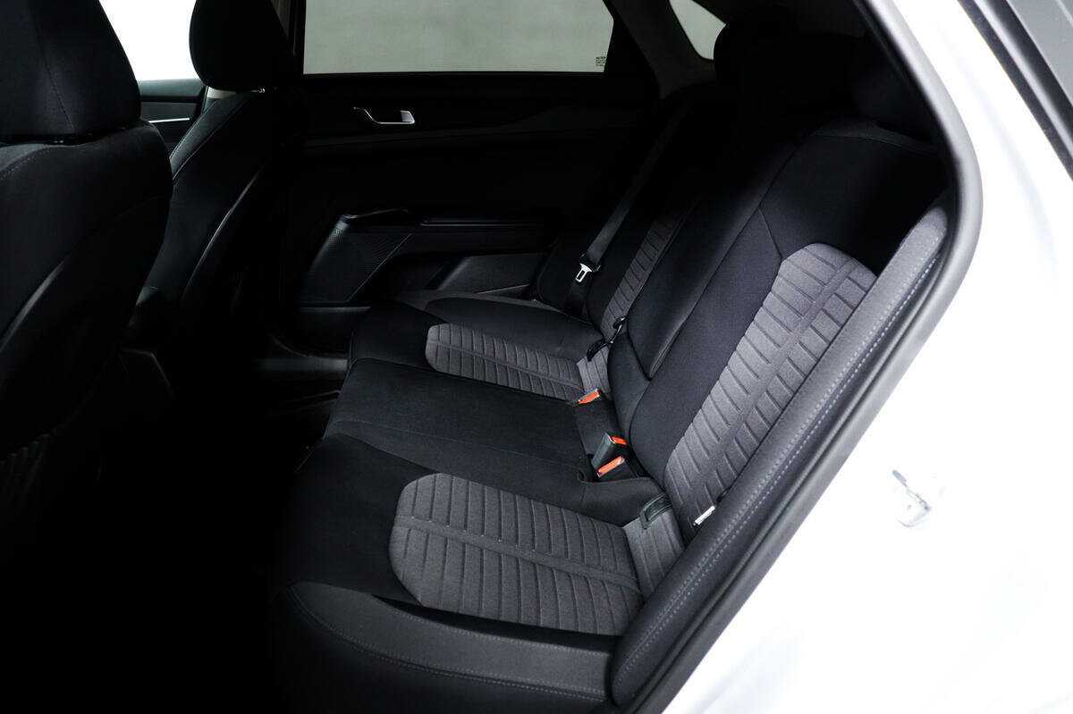 Kia K5 2020 года с пробегом. Фото: #11