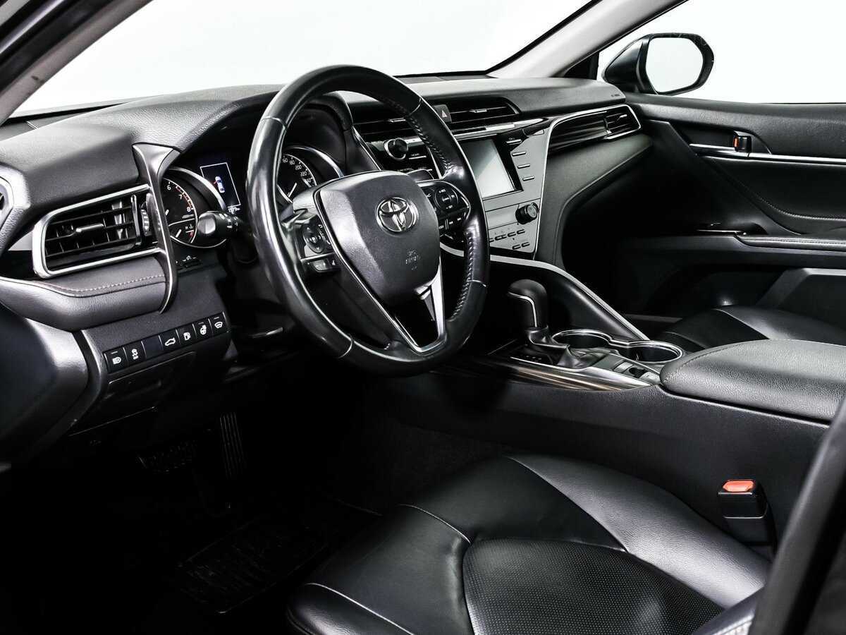 Toyota Camry 2019 года с пробегом. Фото: #11
