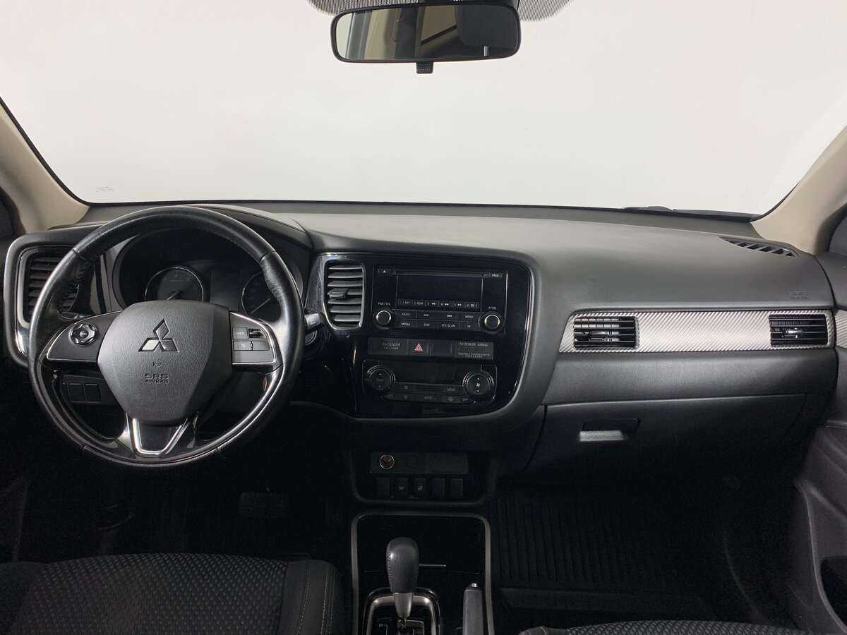 Mitsubishi Outlander 2018 года с пробегом. Фото: #10