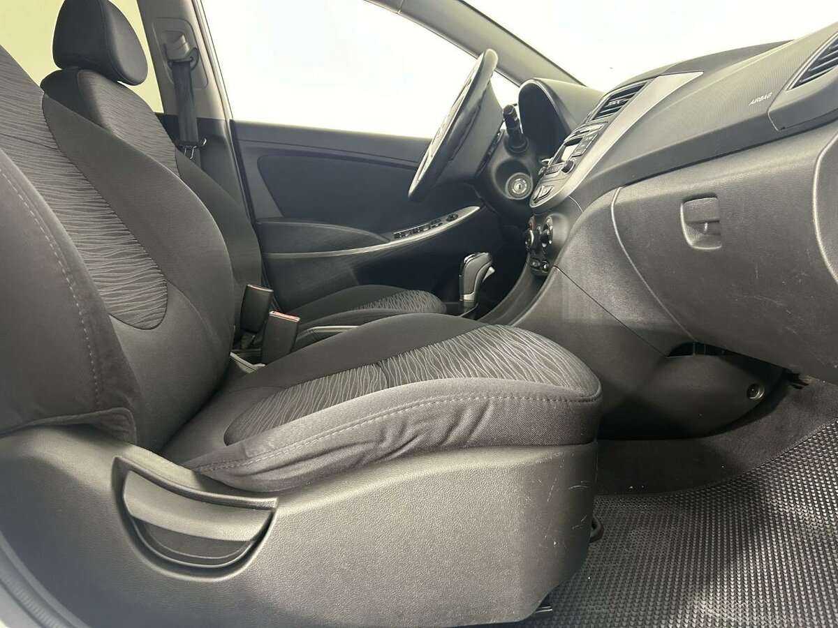 Hyundai Solaris 2015 года с пробегом. Фото: #13