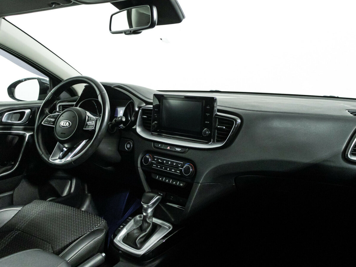 Kia Ceed 2021 года с пробегом. Фото: #8
