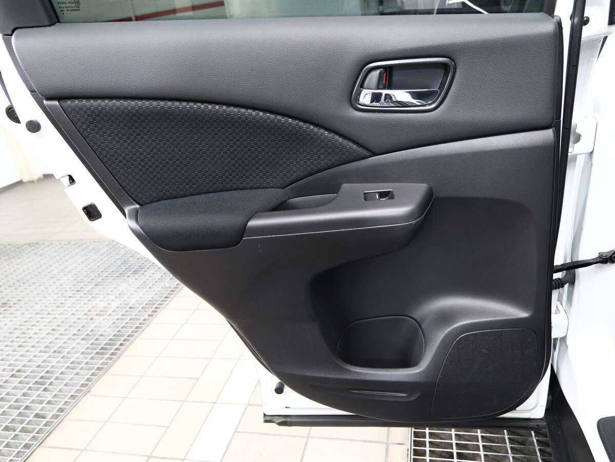 Honda CR-V 2015 года с пробегом. Фото: #8