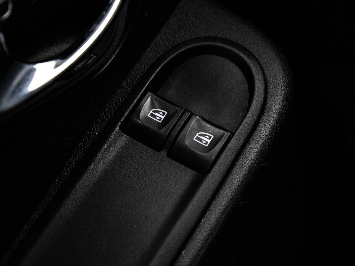 Nissan Terrano 2018 года с пробегом. Фото: #11