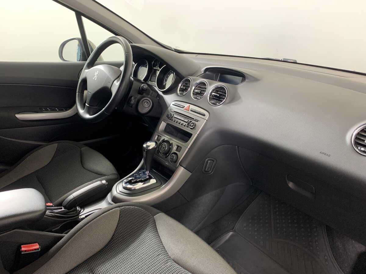 Peugeot 308 2012 года с пробегом. Фото: #13