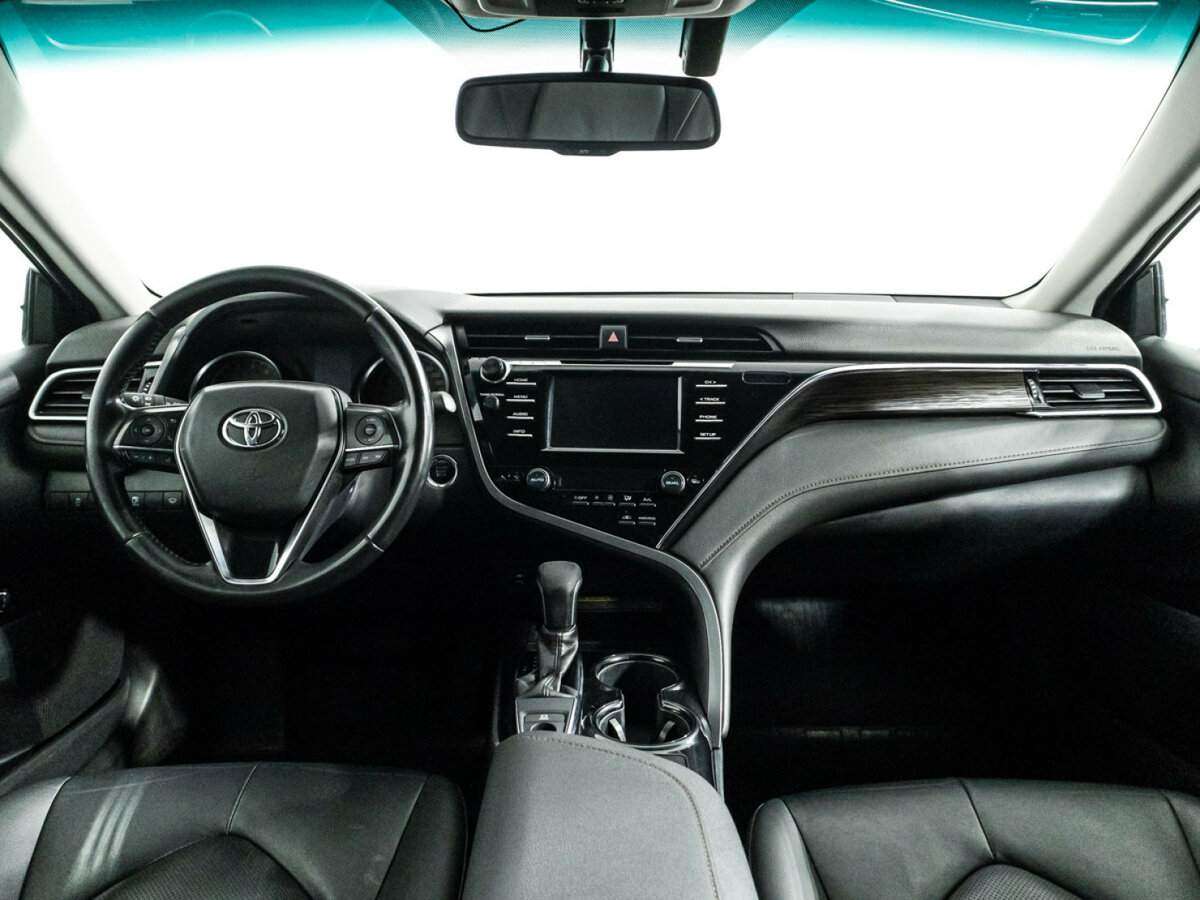 Toyota Camry 2020 года с пробегом. Фото: #12