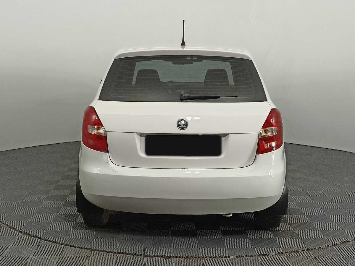 Skoda Fabia 2013 года с пробегом. Фото: #5