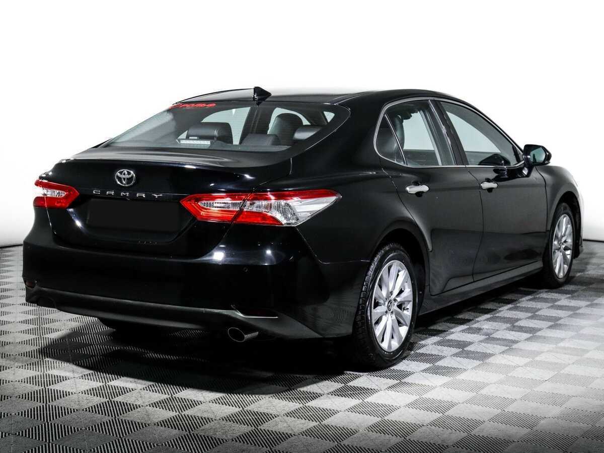 Toyota Camry 2019 года с пробегом. Фото: #4