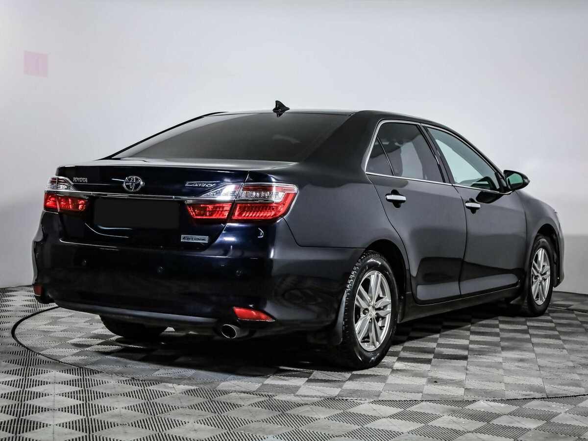 Toyota Camry 2017 года с пробегом. Фото: #3