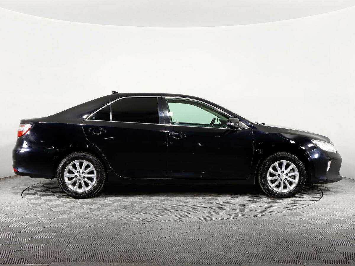 Toyota Camry 2017 года с пробегом. Фото: #3