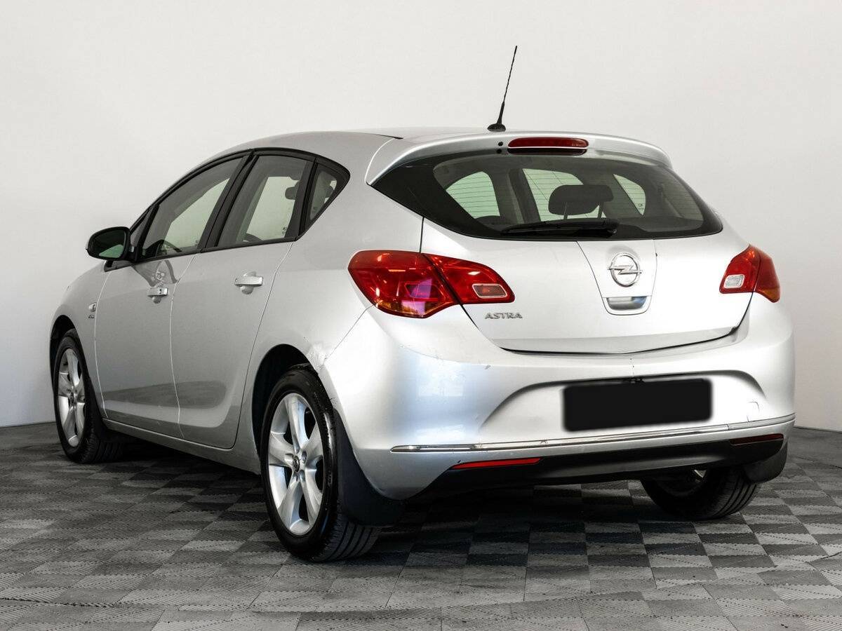 Opel Astra 2013 года с пробегом. Фото: #6