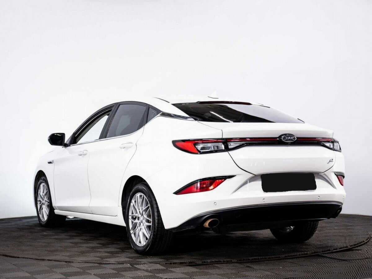 JAC J7 2021 года с пробегом. Фото: #3