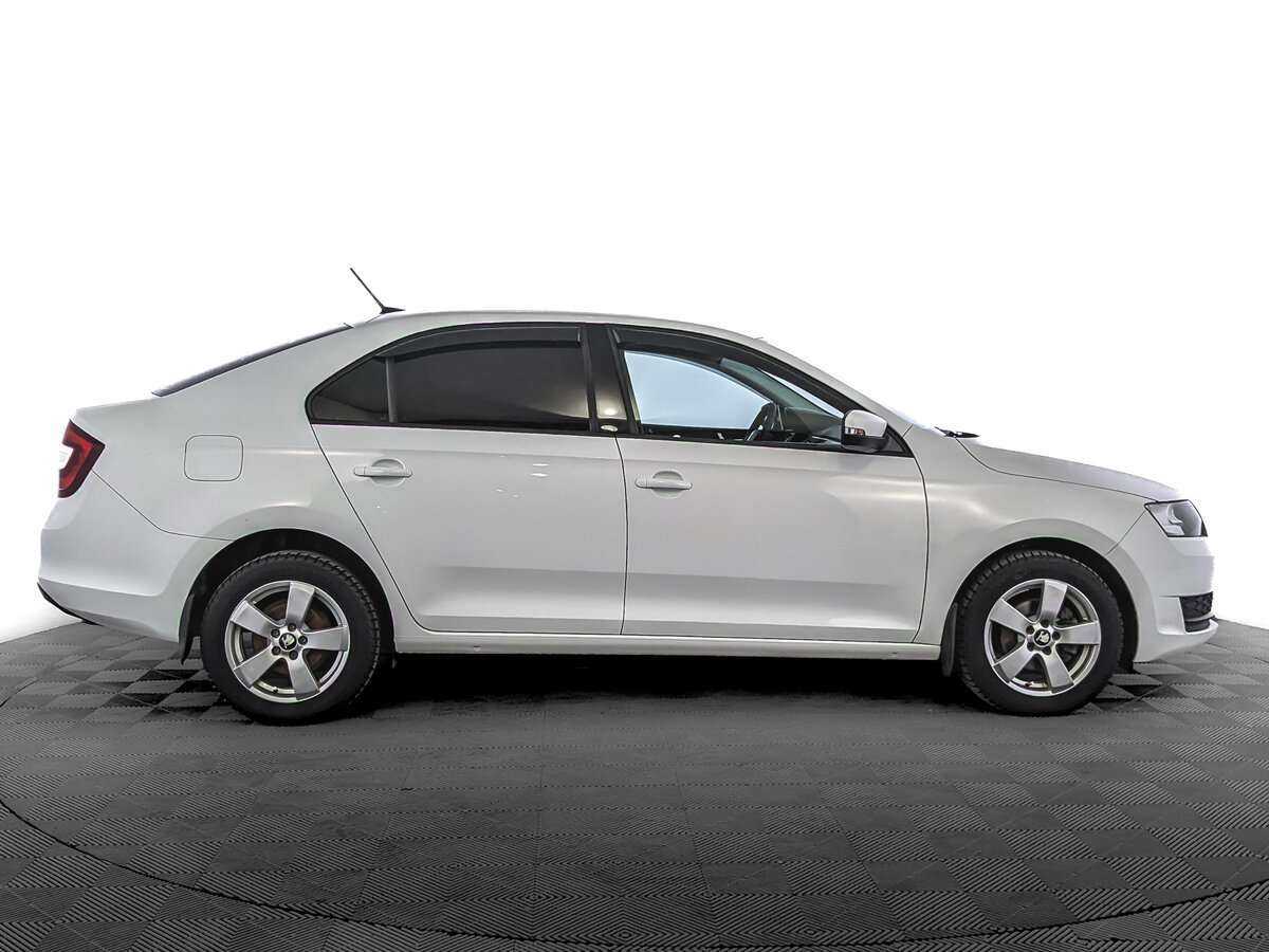 Skoda Rapid 2017 года с пробегом. Фото: #3