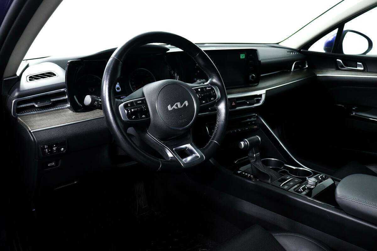 Kia K5 2021 года с пробегом. Фото: #12