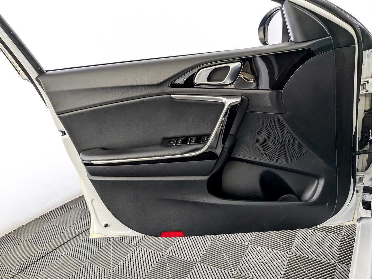Kia Ceed 2020 года с пробегом. Фото: #18