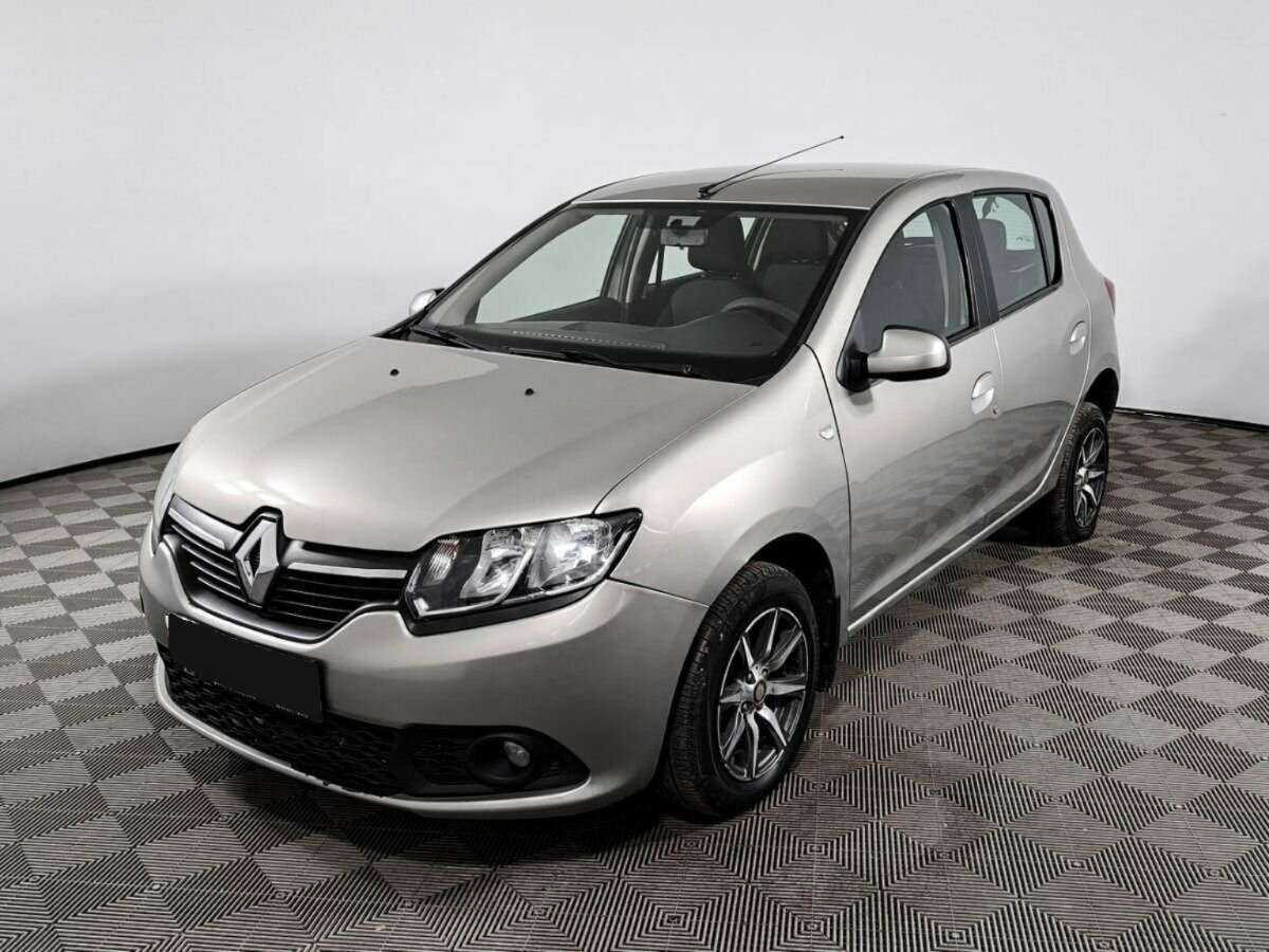 Renault Sandero 2015 года с пробегом. Фото: #0