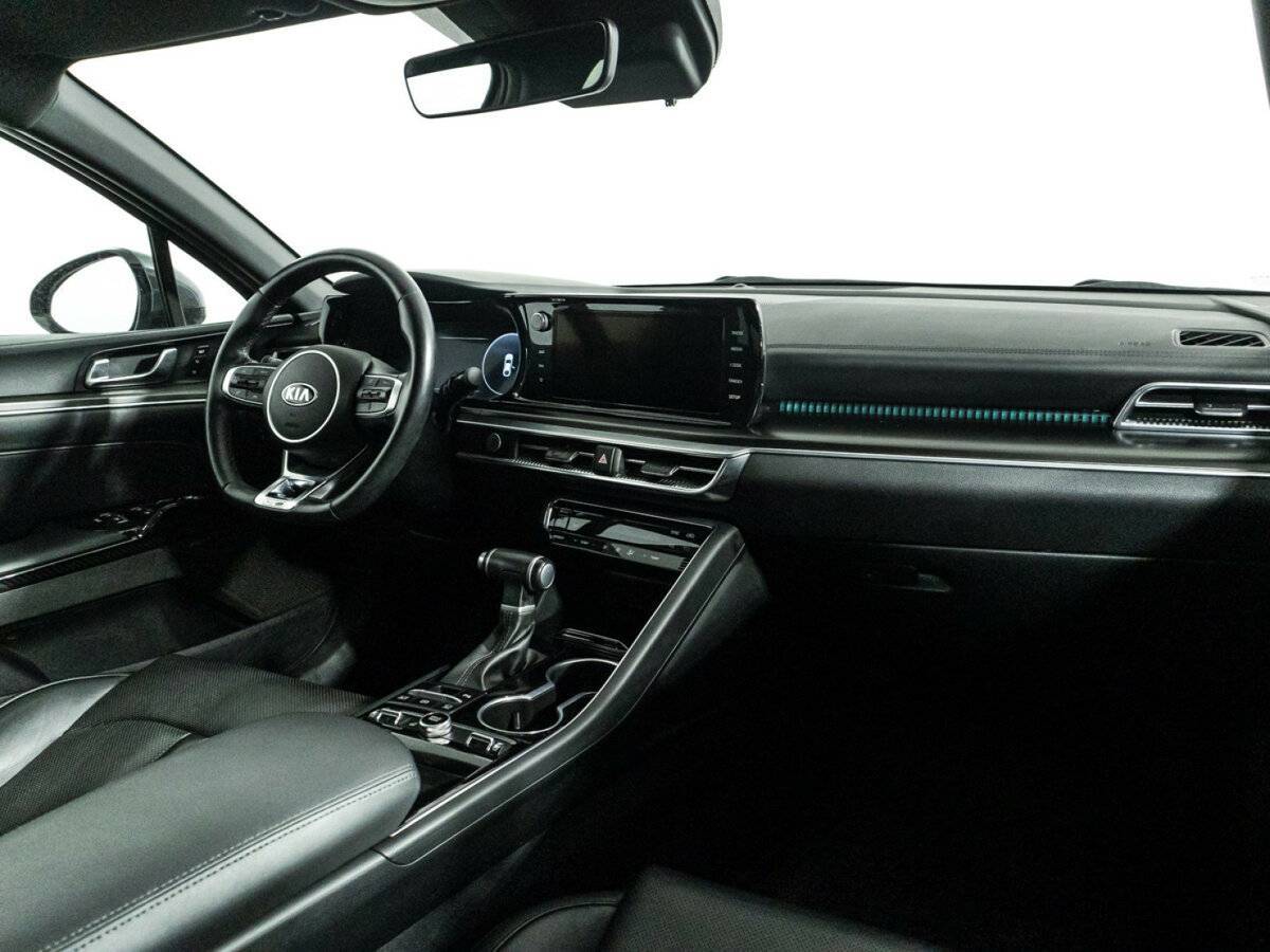 Kia K5 2021 года с пробегом. Фото: #8