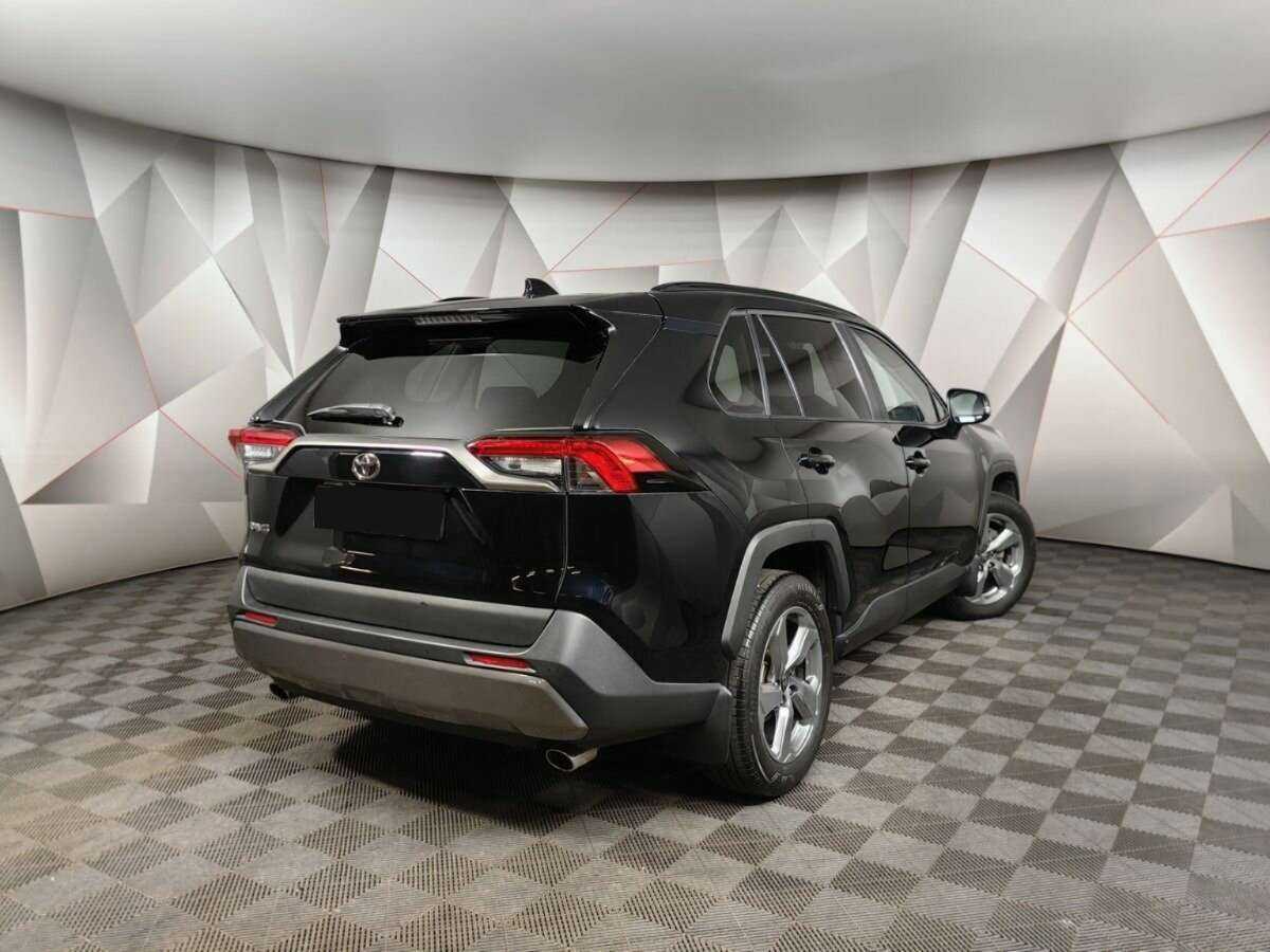 Toyota RAV4 2020 года с пробегом. Фото: #1