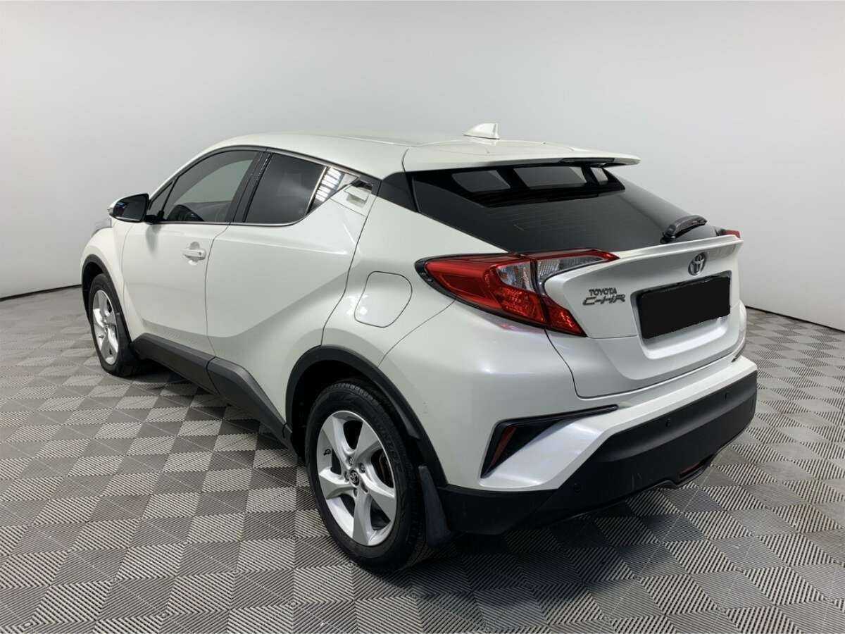 Toyota C-HR 2019 года с пробегом. Фото: #6