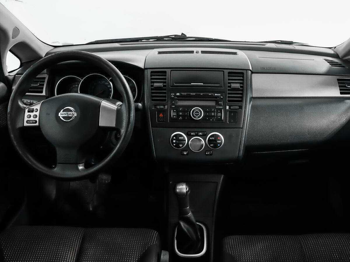 Nissan Tiida 2012 года с пробегом. Фото: #11