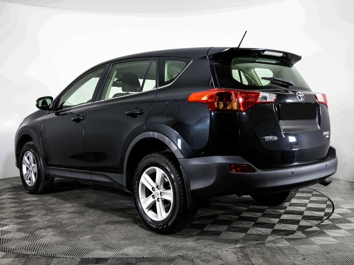 Toyota RAV4 2013 года с пробегом. Фото: #6