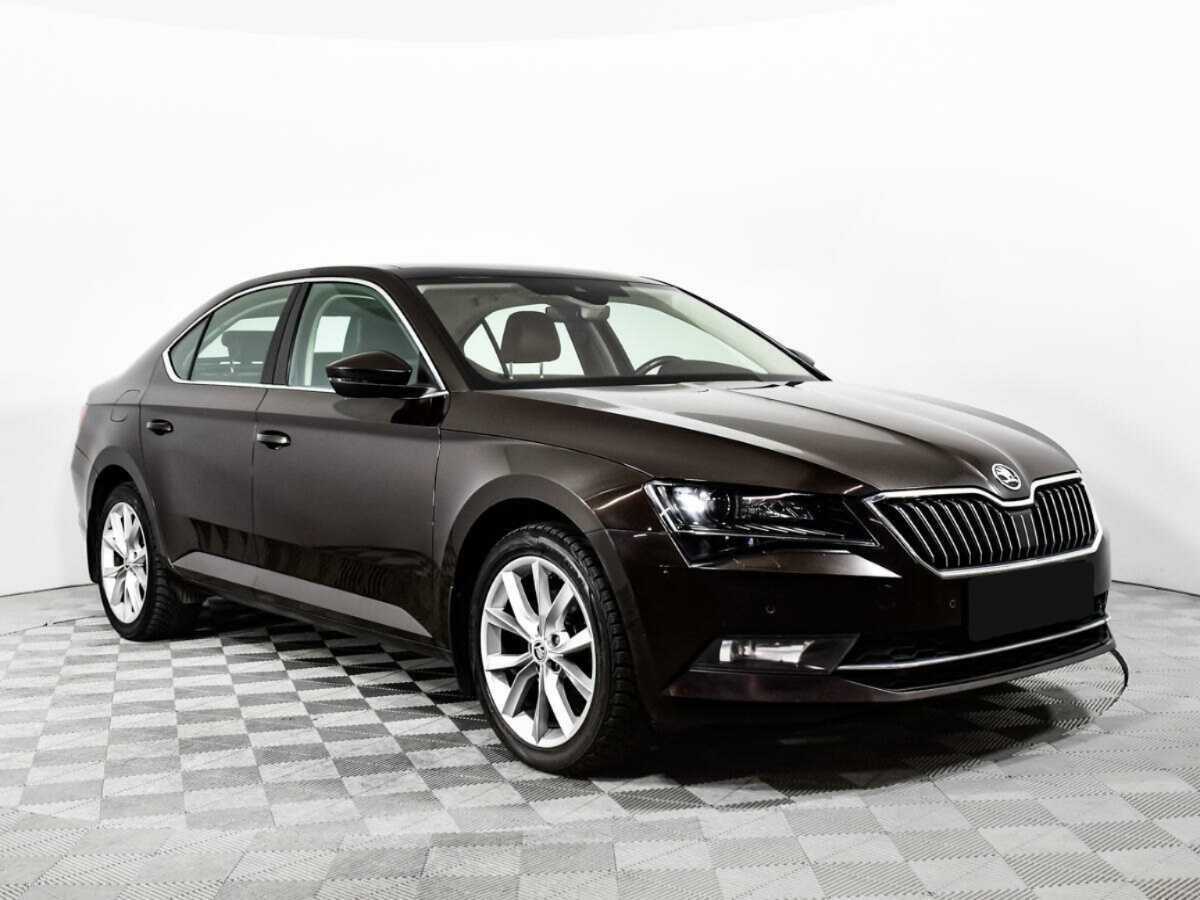 Skoda Superb 2016 года с пробегом. Фото: #2
