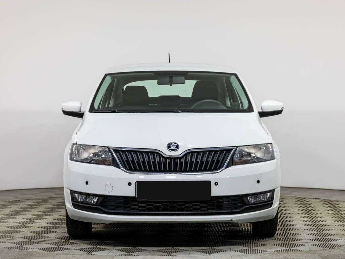 Skoda Rapid 2017 года с пробегом. Посмотреть фото
