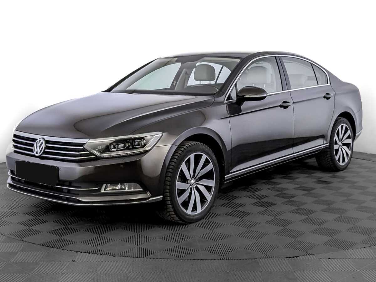 Volkswagen Passat 2017 года с пробегом. Фото: #0