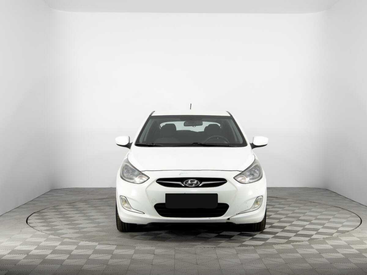 Hyundai Solaris 2012 года с пробегом. Фото: #1