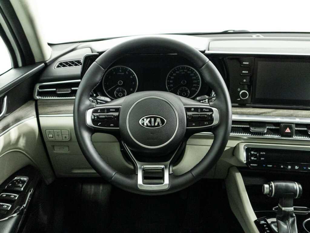 Kia K5 2021 года с пробегом. Фото: #22