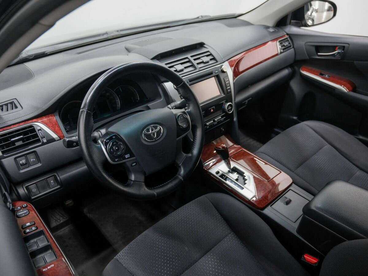 Toyota Camry 2014 года с пробегом. Фото: #16