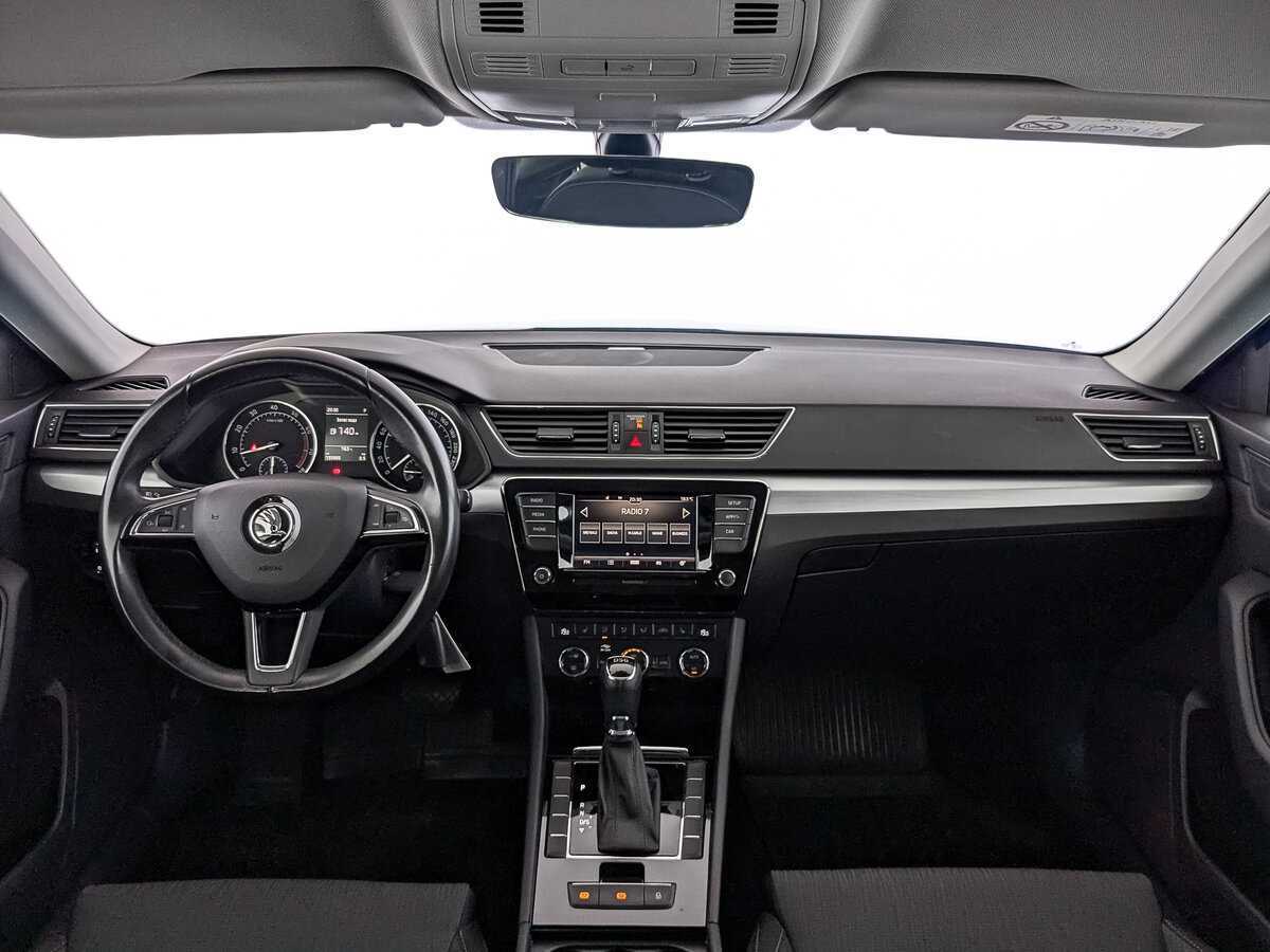 Skoda Superb 2019 года с пробегом. Фото: #13