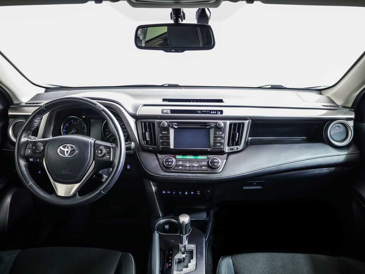 Toyota RAV4 2015 года с пробегом. Фото: #8